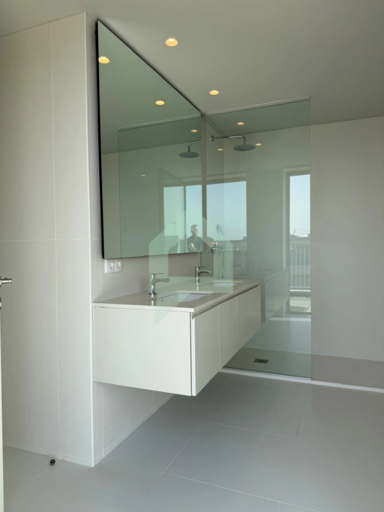 Apartamento T4 para Venda em Barcelinhos Foto 35