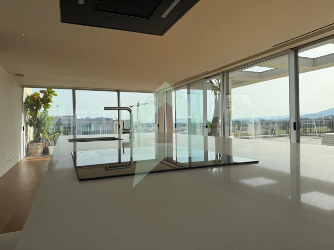 Apartamento T4 para Venda em Barcelinhos Foto 5