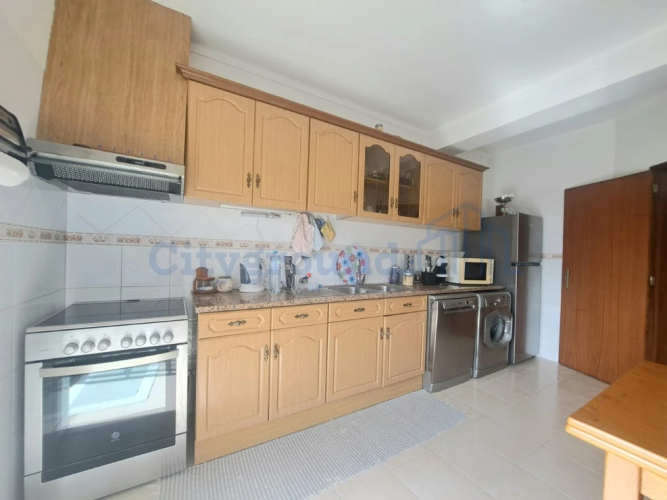 Apartamento T3 para Venda em Marinha Grande Foto 4