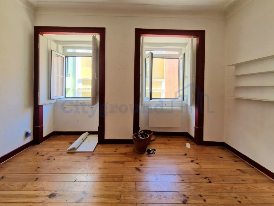 Apartamento T1 para Venda em Misericórdia Foto 3