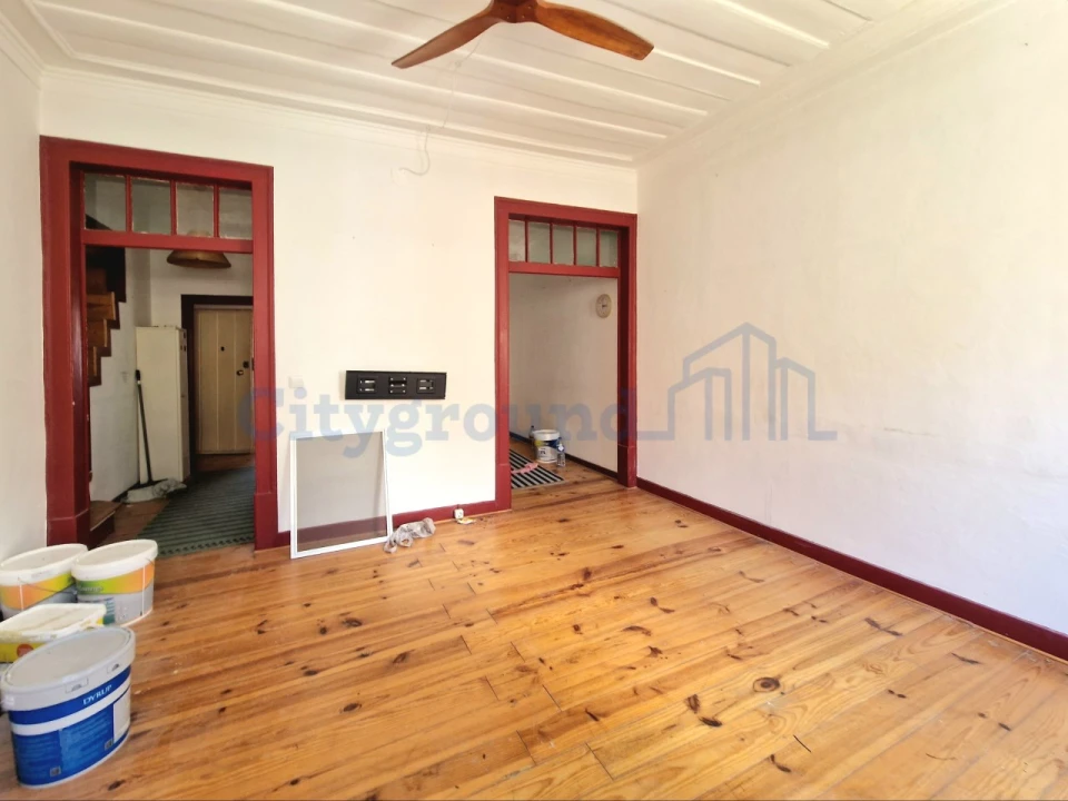 Apartamento T1 para Venda em Misericórdia Foto 4