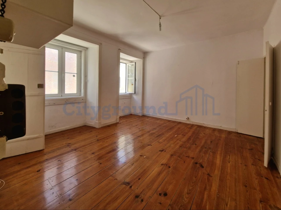 Apartamento T1 para Venda em Misericórdia Foto 1