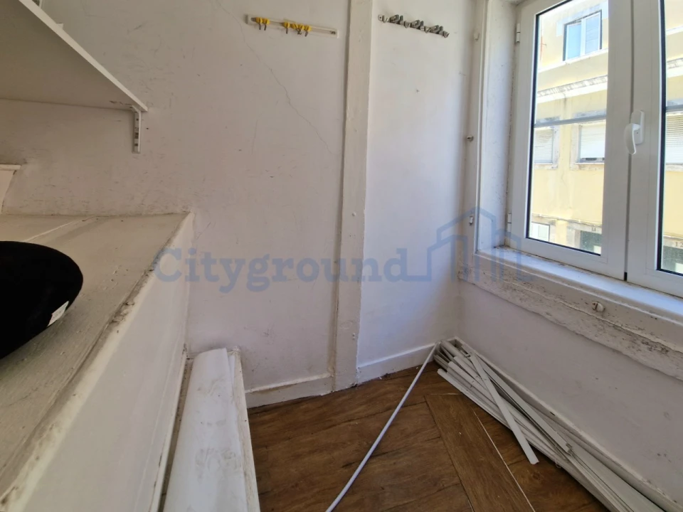 Apartamento T1 para Venda em Misericórdia Foto 5