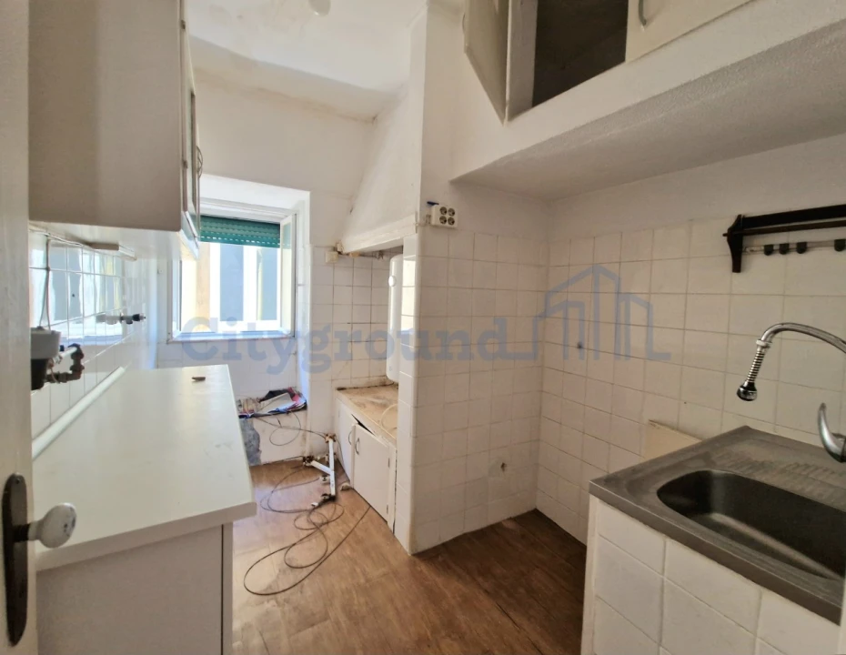 Apartamento T1 para Venda em Misericórdia Foto 11