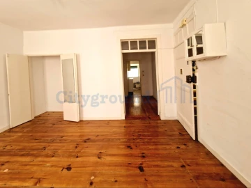 Apartamento T1 para Venda em Misericórdia