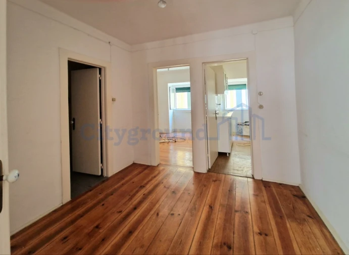 Apartamento T1 para Venda em Misericórdia Foto 6