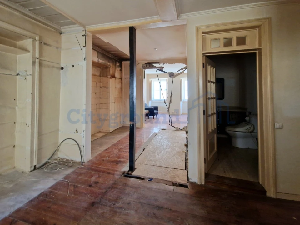 Apartamento T1 para Venda em Misericórdia Foto 4