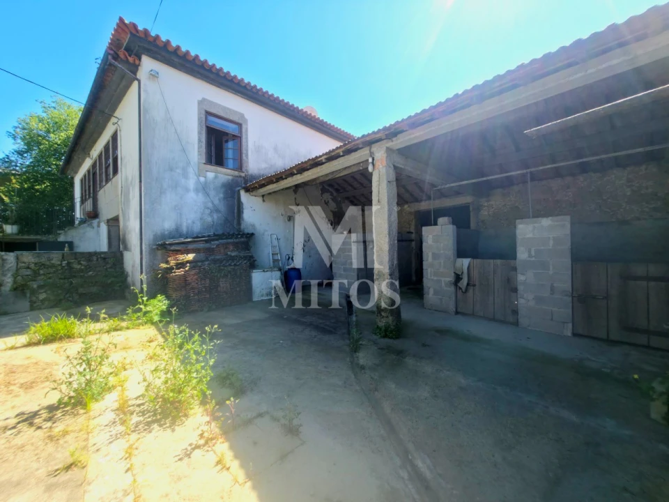Moradia T3 para Venda em Mazarefes e Vila Fria Foto 3