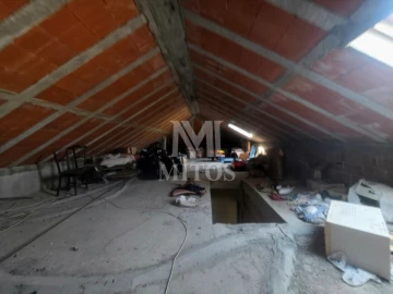 Moradia T3 para Venda em Mazarefes e Vila Fria
