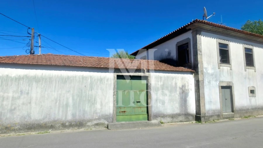 Moradia T3 para Venda em Mazarefes e Vila Fria