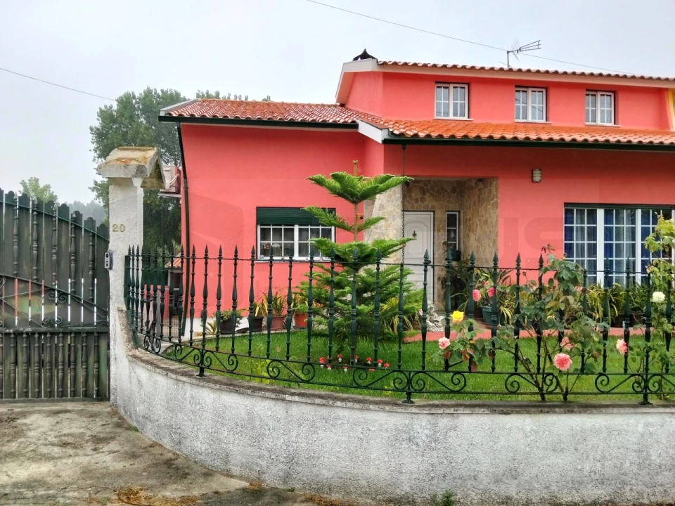 Moradia T3 para Venda em Bustos, Troviscal e Mamarrosa Foto 2