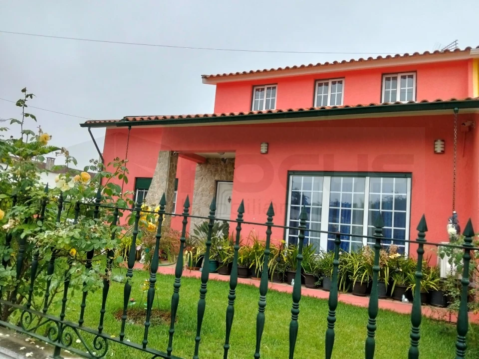 Moradia T3 para Venda em Bustos, Troviscal e Mamarrosa Foto 3