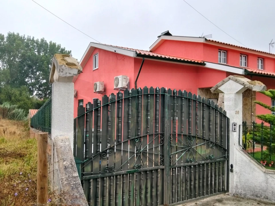 Moradia T3 para Venda em Bustos, Troviscal e Mamarrosa Foto 4