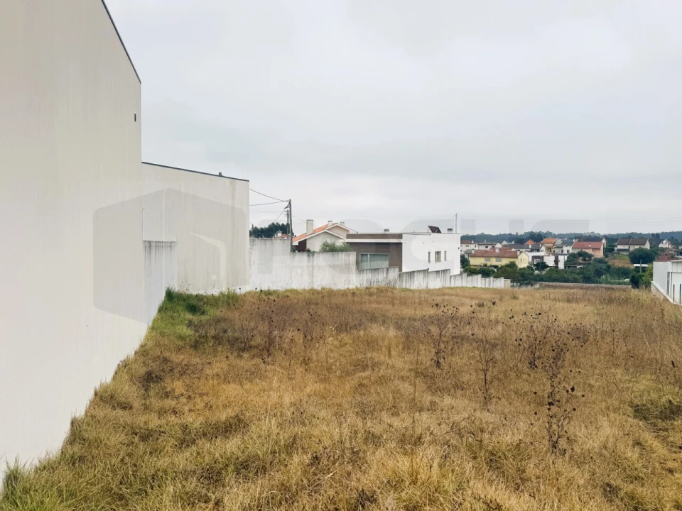 Terreno para Venda em Eixo e Eirol Foto 4