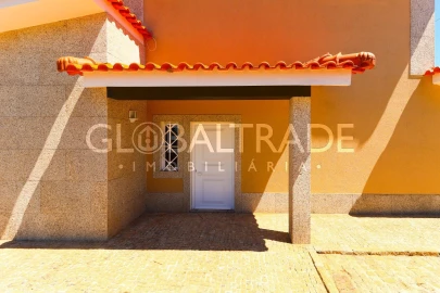 Moradia T5 para Venda em Salvador do Monte
