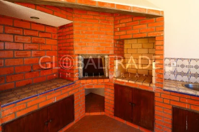Moradia T5 para Venda em Salvador do Monte