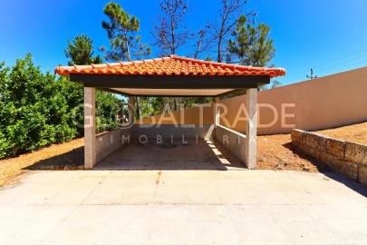 Moradia T5 para Venda em Salvador do Monte