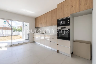 Apartamento T1 para Venda em Leiria, Pousos, Barreira e Cortes