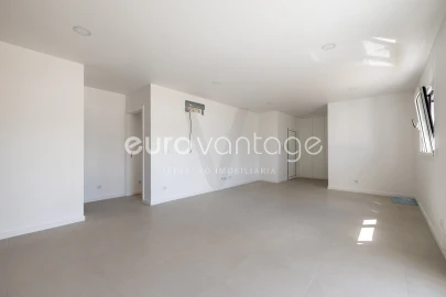 Apartamento T1 para Venda em Leiria, Pousos, Barreira e Cortes