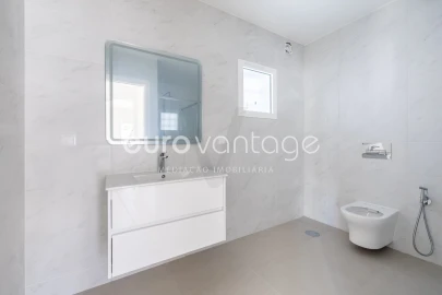 Apartamento T1 para Venda em Leiria, Pousos, Barreira e Cortes