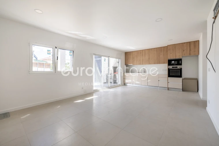 Apartamento T1 para Venda em Leiria, Pousos, Barreira e Cortes Foto 4
