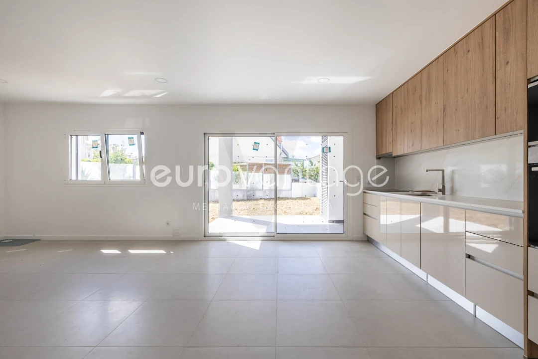 Apartamento T1 para Venda em Leiria, Pousos, Barreira e Cortes Foto 1