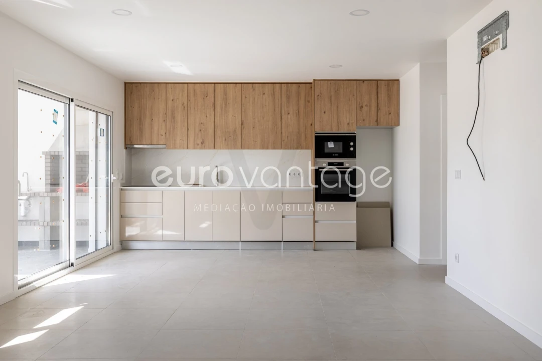 Apartamento T1 para Venda em Leiria, Pousos, Barreira e Cortes Foto 5