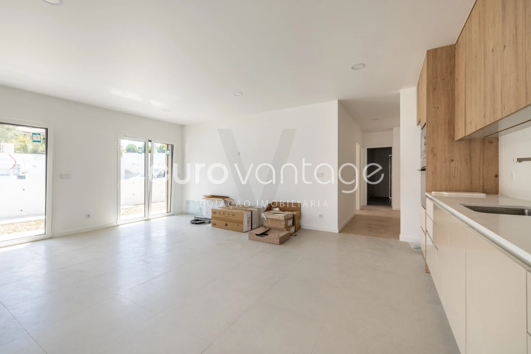 Apartamento T2 para Venda em Leiria, Pousos, Barreira e Cortes Foto 10