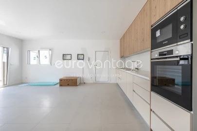 Apartamento T2 para Venda em Leiria, Pousos, Barreira e Cortes