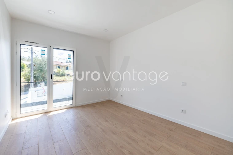 Apartamento T2 para Venda em Leiria, Pousos, Barreira e Cortes Foto 11
