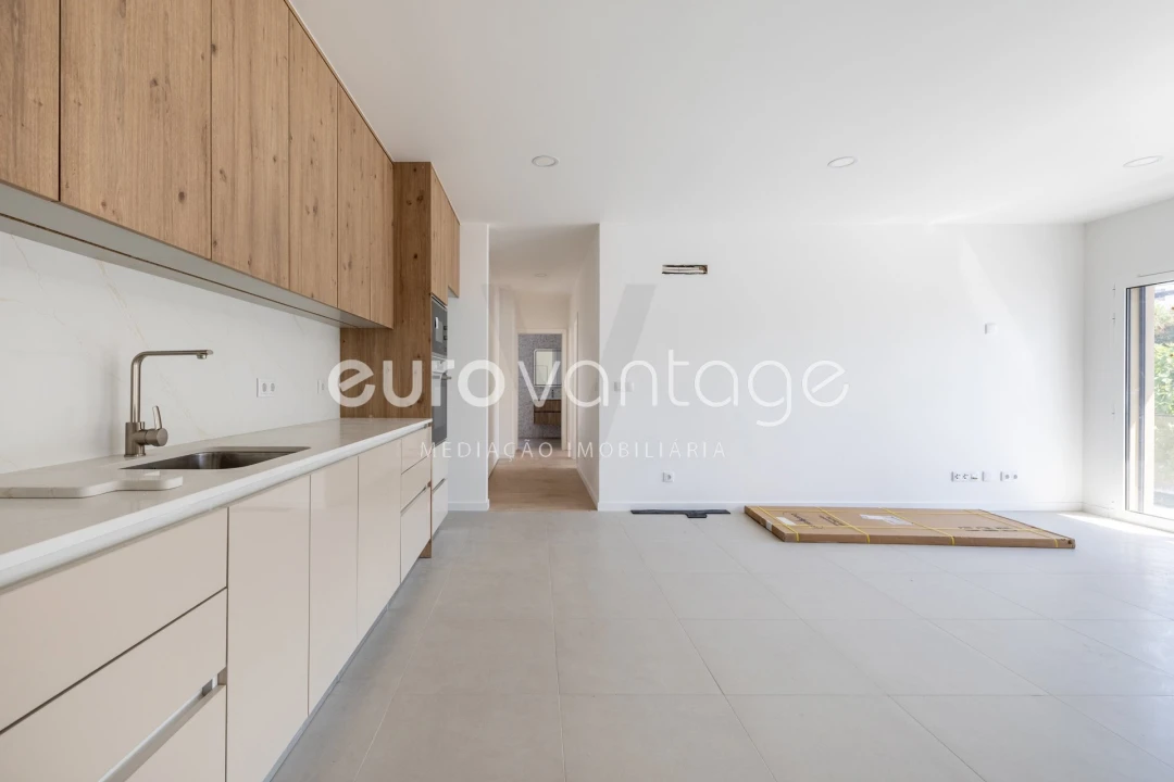 Apartamento T2 para Venda em Leiria, Pousos, Barreira e Cortes Foto 3
