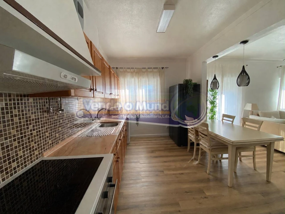Apartamento T2 para Venda em Benavente Foto 8