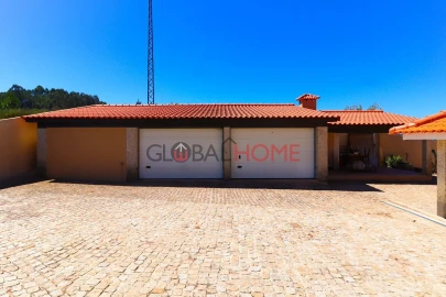 Moradia T5 para Venda em Salvador do Monte