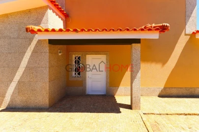 Moradia T5 para Venda em Salvador do Monte