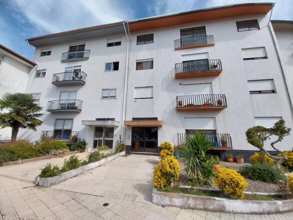 Apartamento T3 para Venda em Albergaria-A-Velha e Valmaior Foto 1
