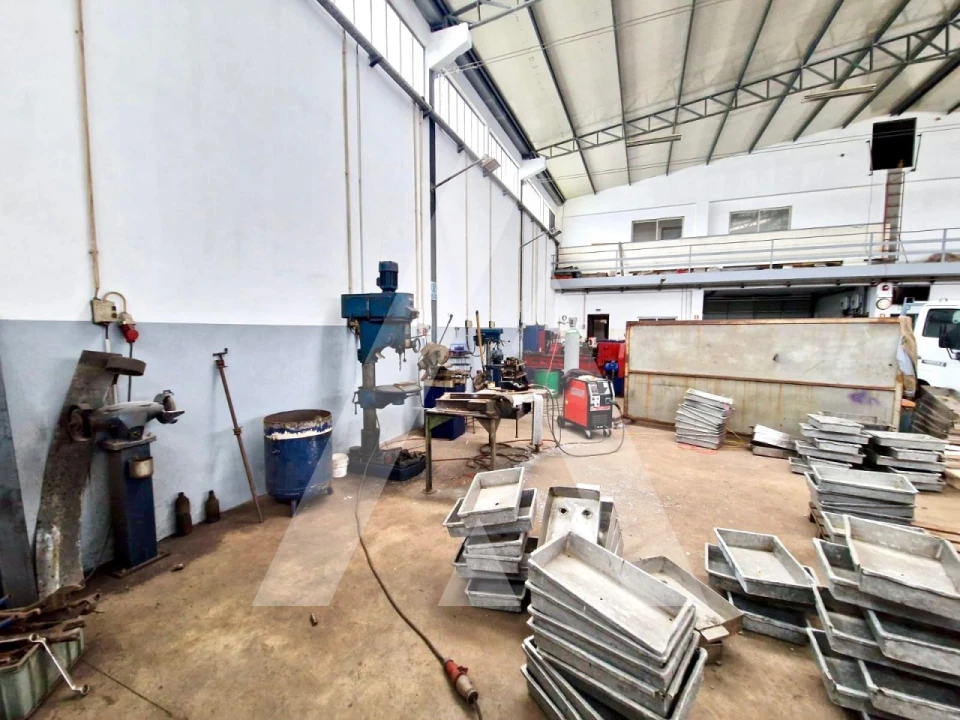 Armazém para Venda em Gafanha da Encarnação Foto 4