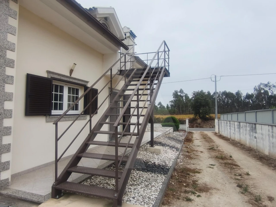 Apartamento T1 para Arrendamento em Requeixo, Nossa Senhora de Fátima e Nariz Foto 24