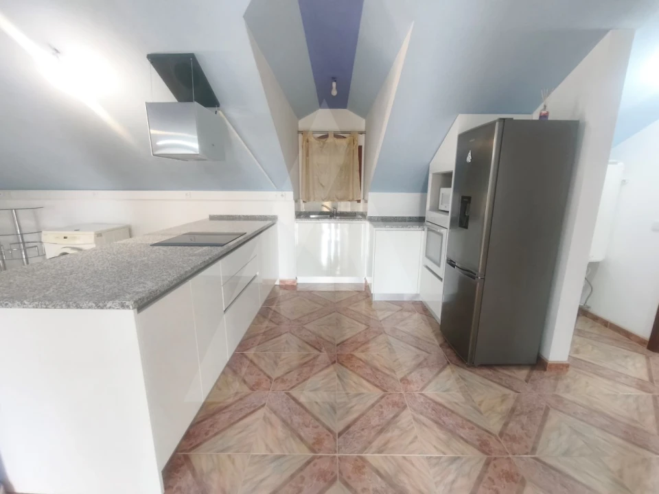 Apartamento T1 para Arrendamento em Requeixo, Nossa Senhora de Fátima e Nariz Foto 4