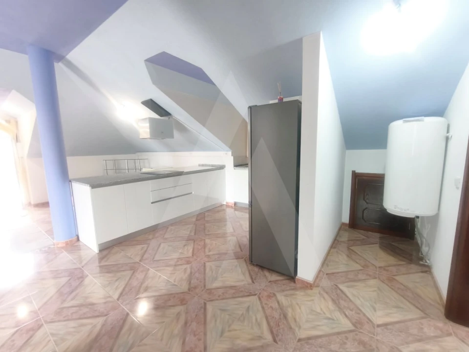 Apartamento T1 para Arrendamento em Requeixo, Nossa Senhora de Fátima e Nariz Foto 10