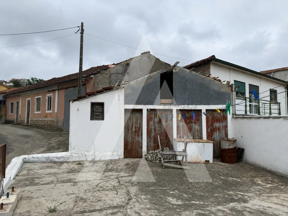 Moradia T4 para Venda em Caranguejeira Foto 12