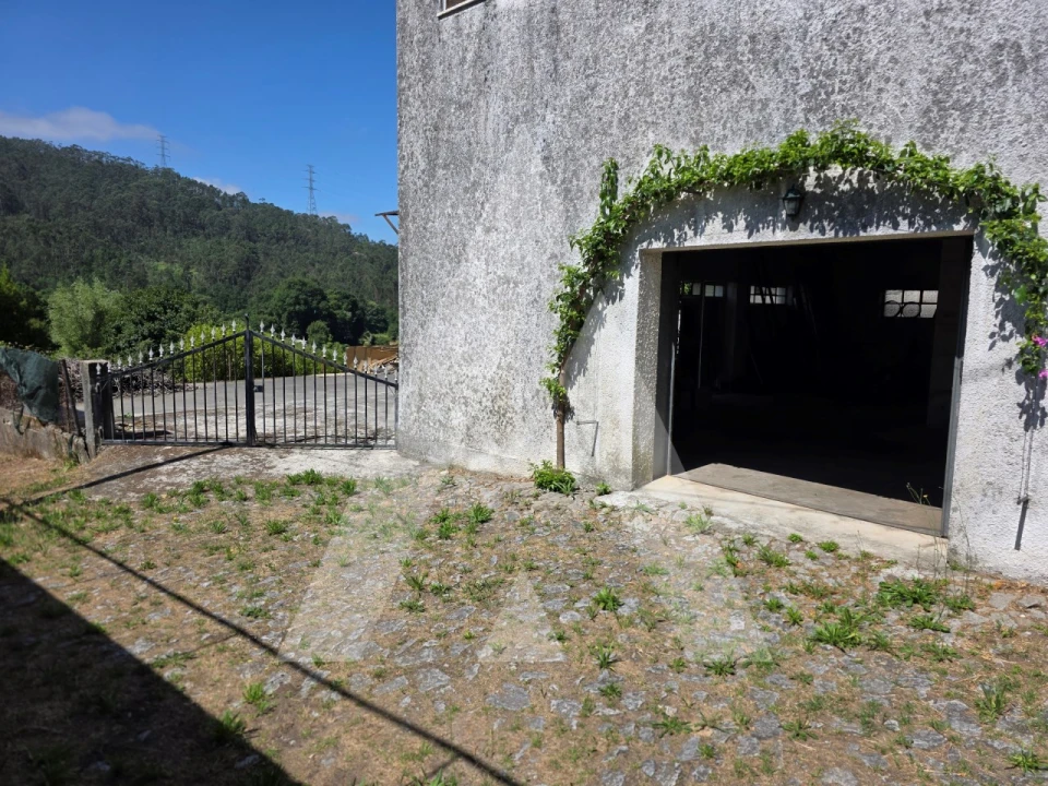 Moradia T4 para Venda em Carregosa Foto 34