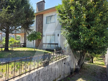 Moradia T4 para Venda em Carregosa