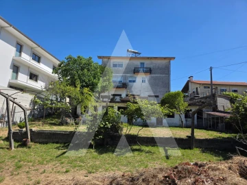 Moradia T4 para Venda em Carregosa