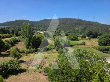 Moradia T4 para Venda em Carregosa
