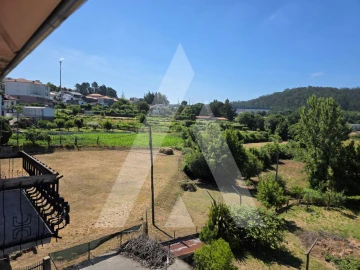 Moradia T4 para Venda em Carregosa