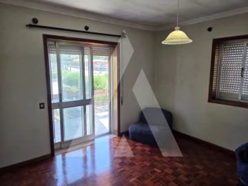 Moradia T4 para Venda em Carregosa