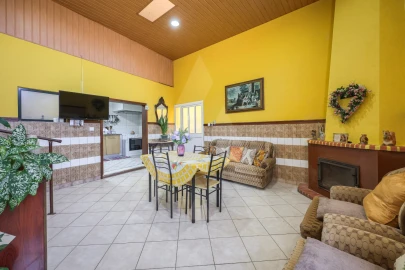 Moradia T3 para Venda em Eixo e Eirol