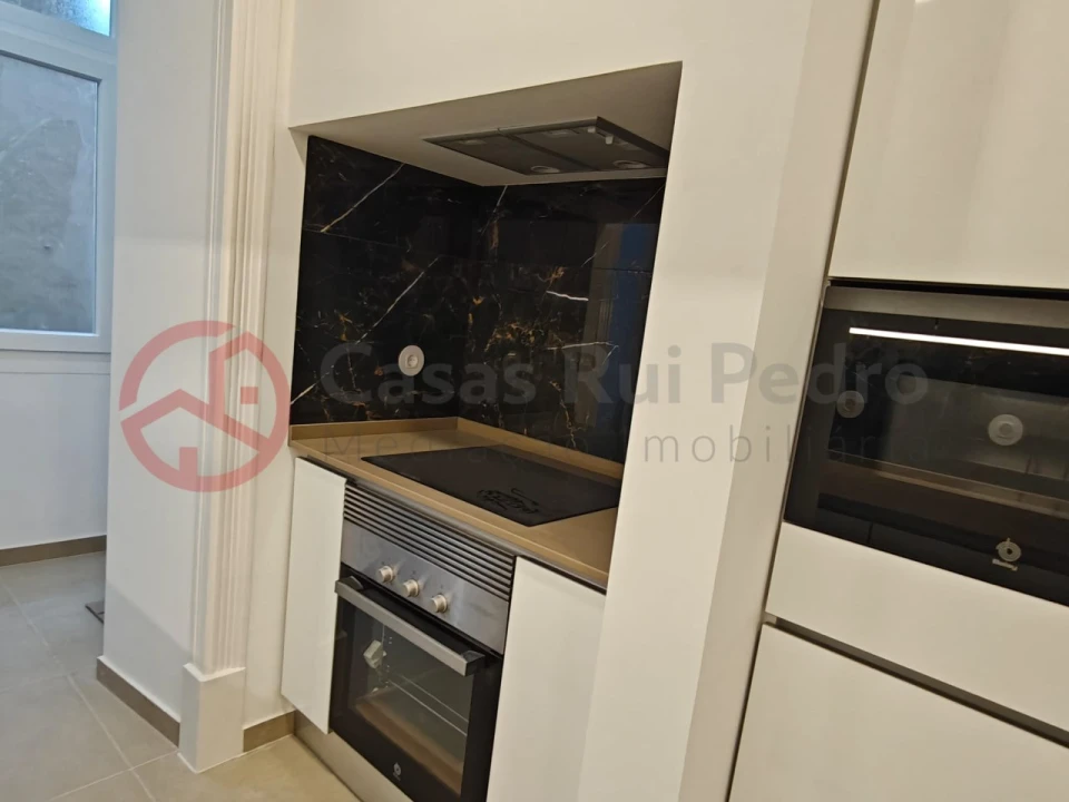 Apartamento T2 para Venda em Odivelas Foto 4