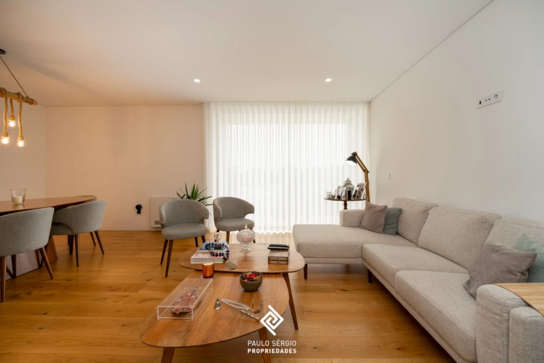 Apartamento T3 para Venda em Santa Marinha e São Pedro da Afurada Foto 2