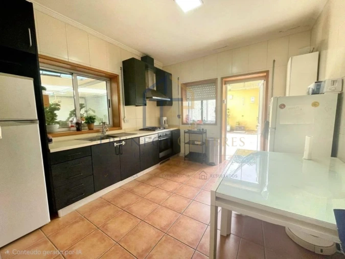 Moradia T3 para Venda em Fornelo e Vairão Foto 4